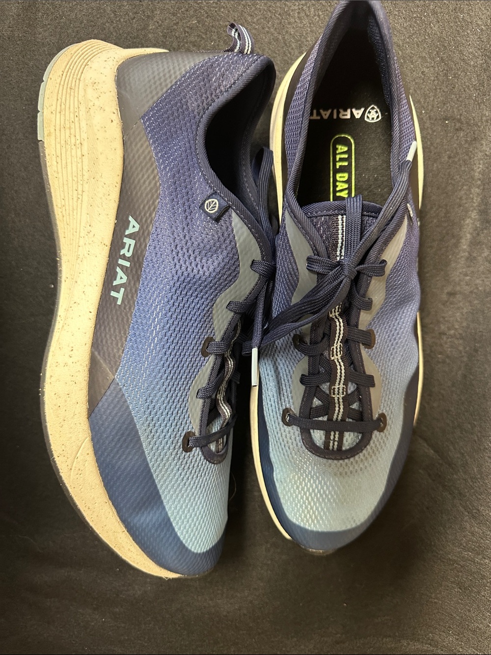 Ariat  Men's Navy and Light Blue Knit Sneakers Ignite  ECO Collection  Sz 11.5.